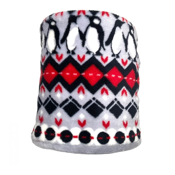 VERA BRADLEY Penguins Intarsia Fleece Loop Scarf - Picture 13 of 13